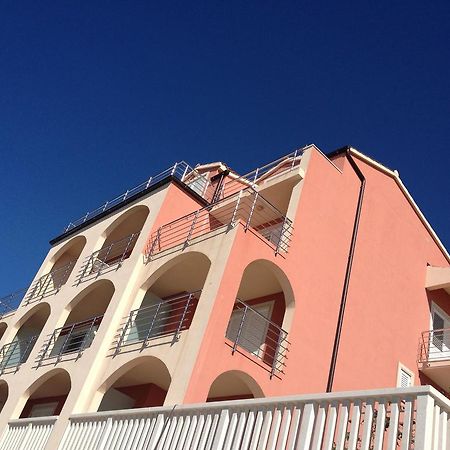 Apartments Villa Amalia Omis Exterior photo