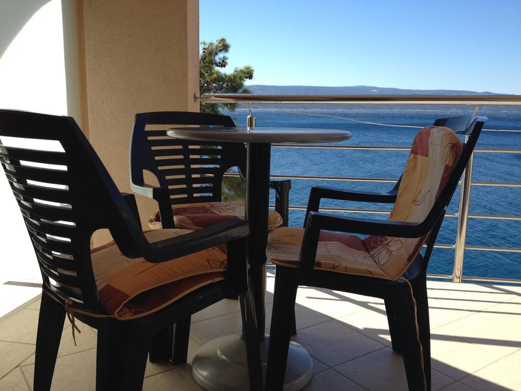 Apartments Villa Amalia Omis Room photo
